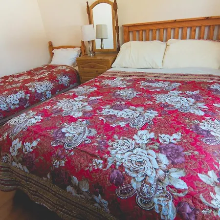 Stunning 3-bedroom House With Private Garden * Carracastle